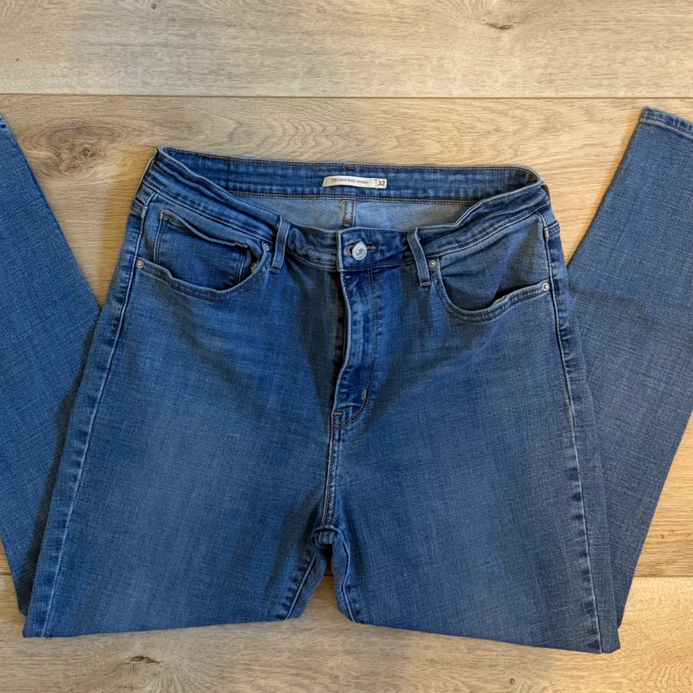 Women's Blue Jeans